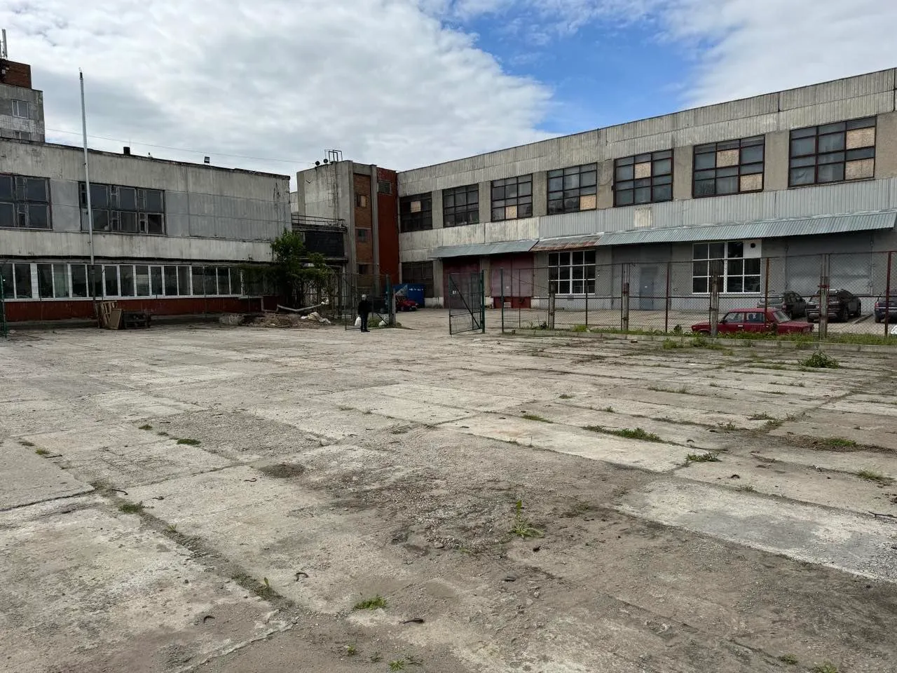 External territory and access roads of the industrial park during the period of 2005-2010s